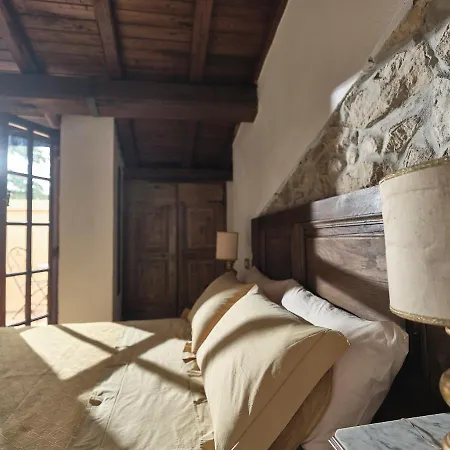 Agriturismo Castello Santa Margherita *