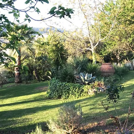 Agriturismo Castello Santa Margherita *